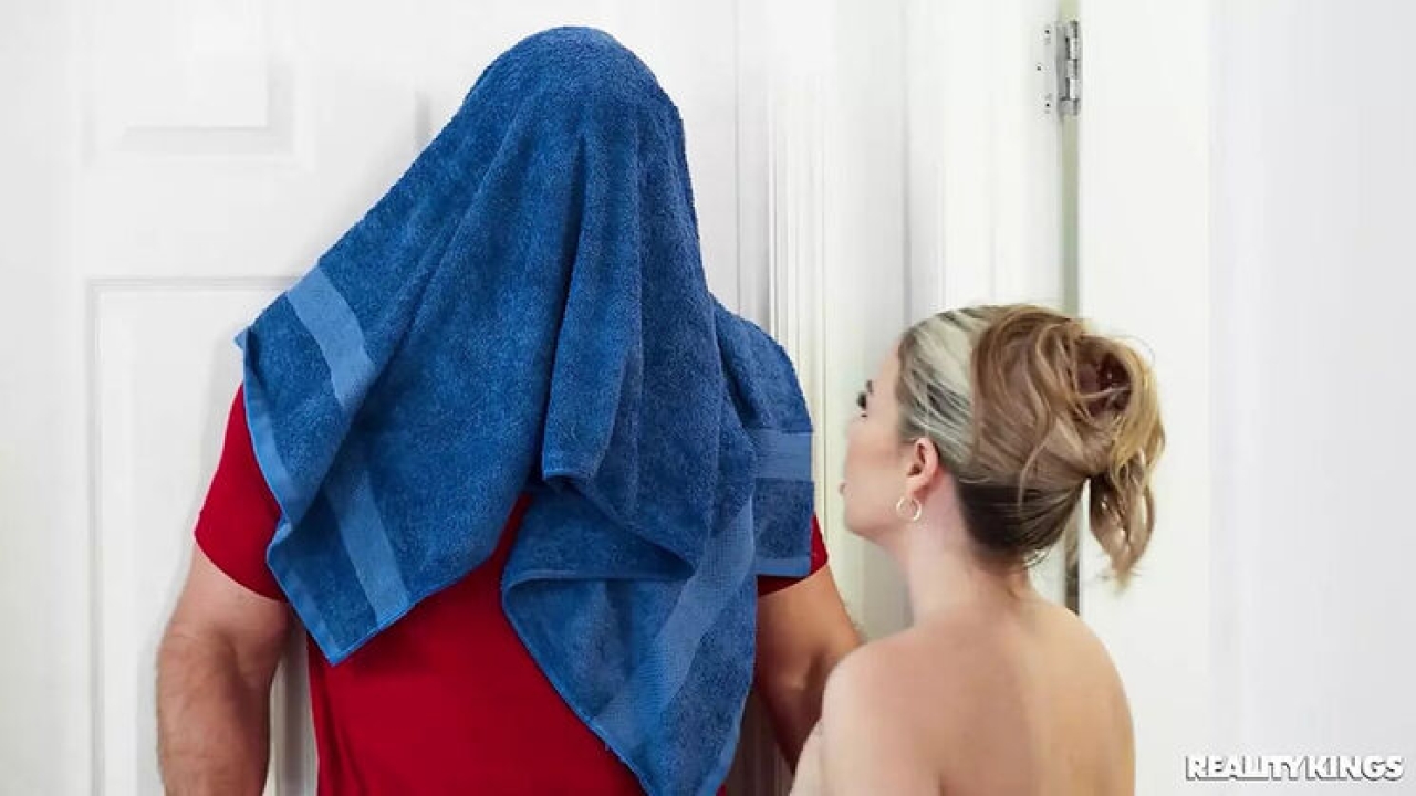 Duşta Sikişen Azgın Çift Mobil Porno